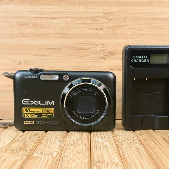 Casio High-Speed Exilim EX-FC100 9.1 MP Digital Camera, 5x Optical Zoom - Picture 2 of 8